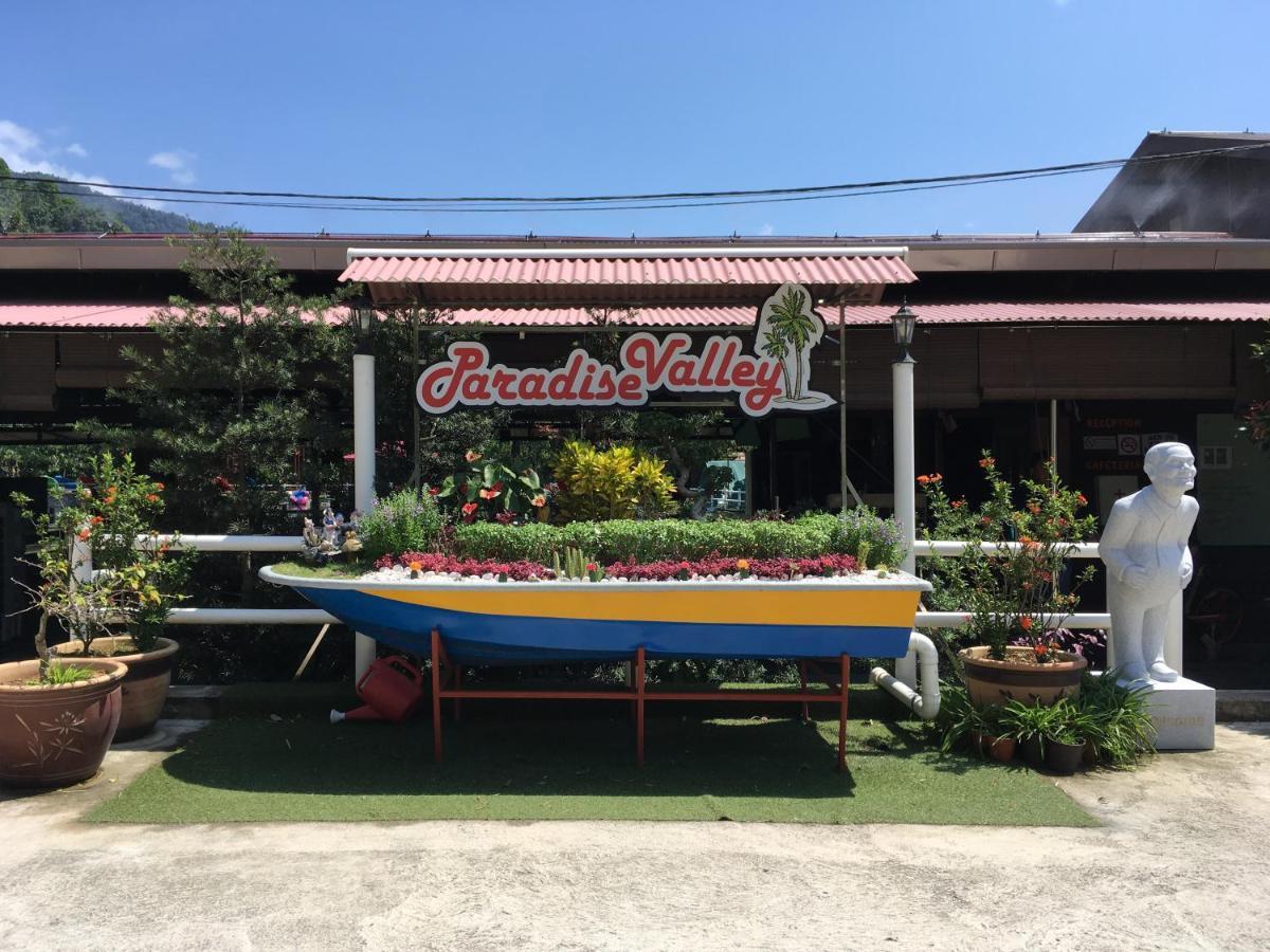 סמנייך Paradise Valley Resort Broga מראה חיצוני תמונה